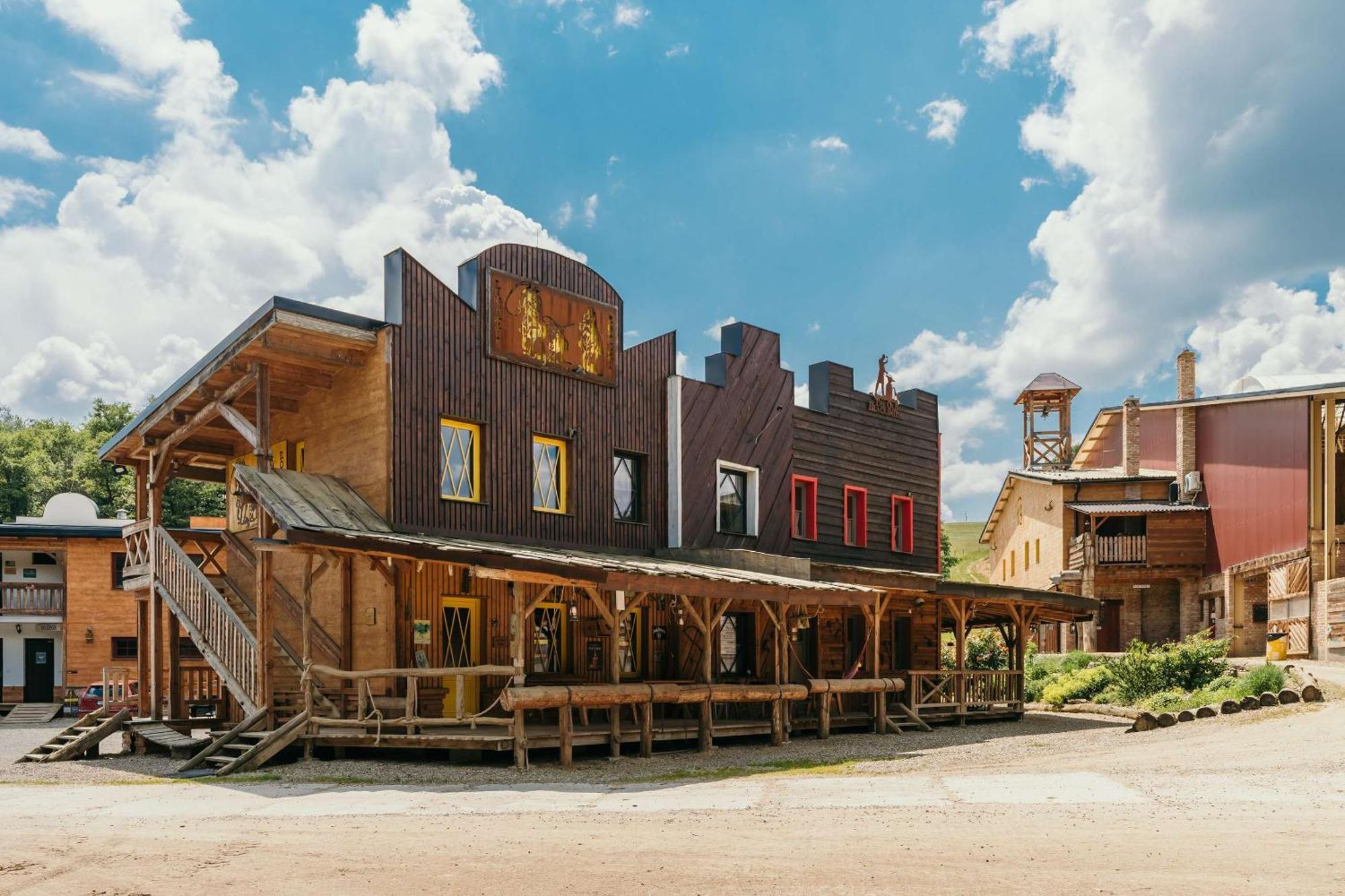 Ranch 13 - Western A Kone Nemšová Kültér fotó